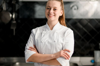 Finding Restaurant &amp; Coffee Shop Uniforms in Dubai &amp; Sharjah