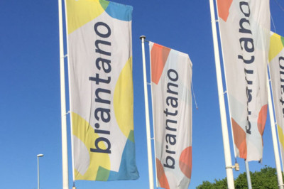 What are the different types of advertising banners
