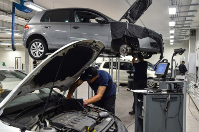 5 Warning Lights: When Should You Schedule an Urgent Car Service?